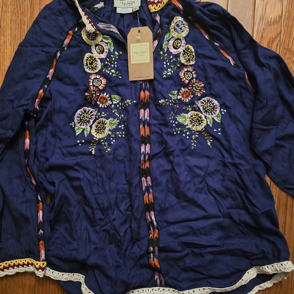 Tru Luxe Jeans Tops - Tru Luxe Jeans Navy Embroidered Blouse Boho - M - NWT